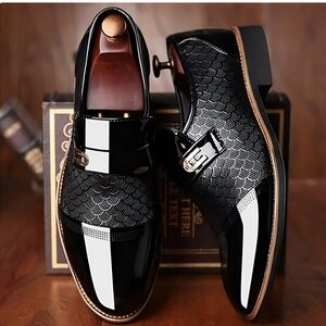 Vittorio Firenze Black Leather Shoes 9.5